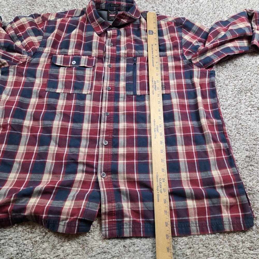 Wrangler ATG Shirt Mens XL Flannel Long Sleeve Plaid Cotton Button Up Patches - Picture 5 of 7